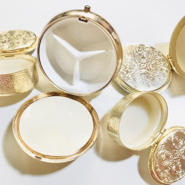 画像5: 【VINTAGE】・薬入れ　4個SET (5)