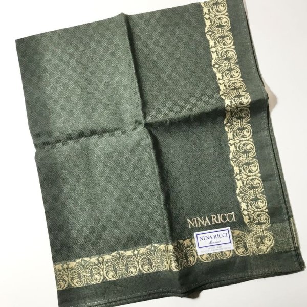 画像6: 【VINTAGE】・NINA RICCI レース模様ハンカチ　＋　ノーブランド カットワーク刺繍ハンカチ　SET (6)