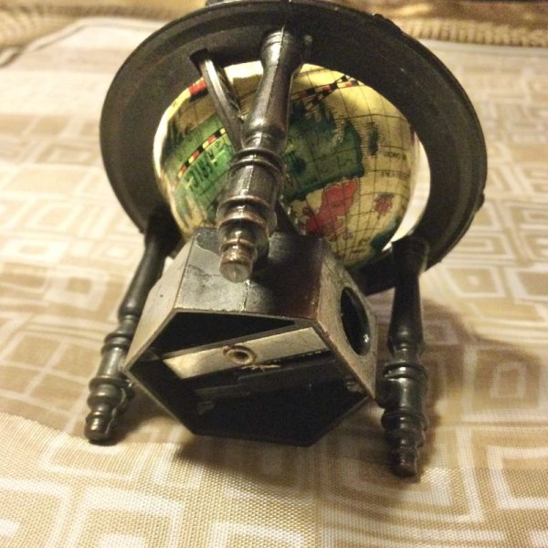 画像4: 【VINTAGE】・地球儀鉛筆削り (4)