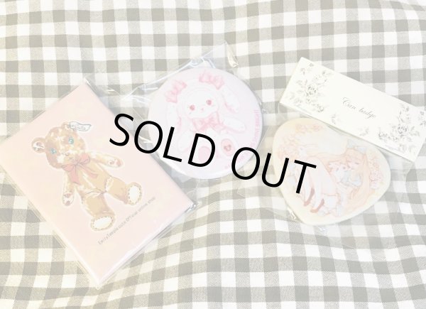 画像1: BABY,THE STARS SHINE BRIGHT/うさくみゃちゃんドット缶バッチ ＋　Emily Temple cute/Bear缶バッチ　ピンク ＋　クリエーターブランド/アリスハート缶バッジ　3個SET (1)