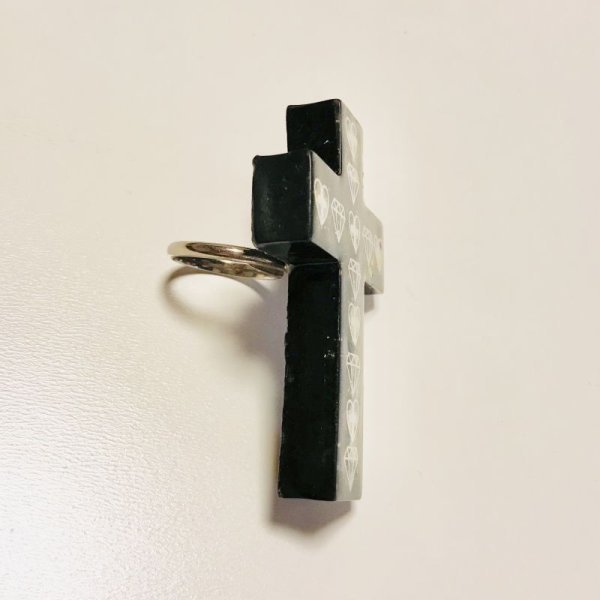 画像2: 【USED】・クリエイターブランド/BIG十字架リング　ブラック　＋　ノーブランド/スパイダー＆コウモリネックレス　2点SET (2)