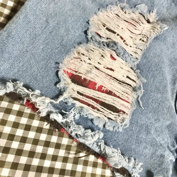 画像2: 【USED】・HELLCATPUNKS/デニムショートパンツ (2)