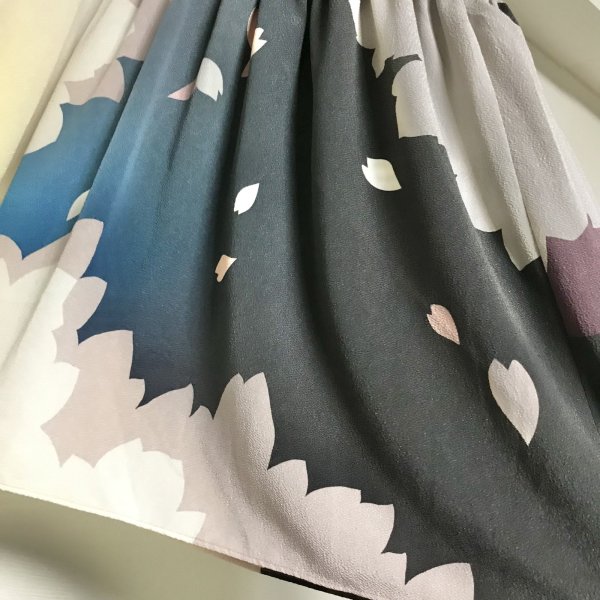 画像3: 【VINTAGE】・桜スカート　灰×藍×薄桃×黄×黒 (3)