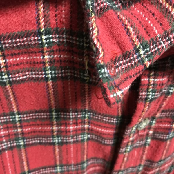 画像9: 【VINTAGE】・タータンチェックシャツ(ボロ・ダメージ) レッド (9)