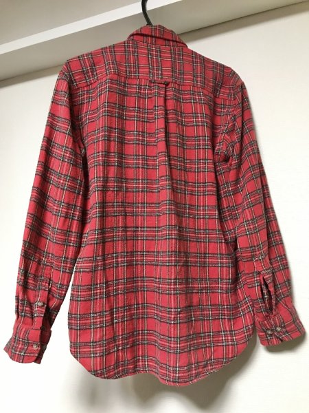 画像2: 【VINTAGE】・タータンチェックシャツ(ボロ・ダメージ) レッド (2)