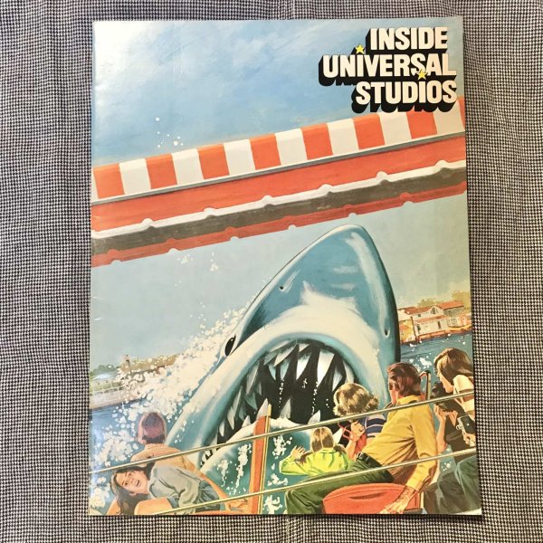 画像1: 【USED BOOK】・洋書　INSIDE UNIVERSAL STUDIOS (1)