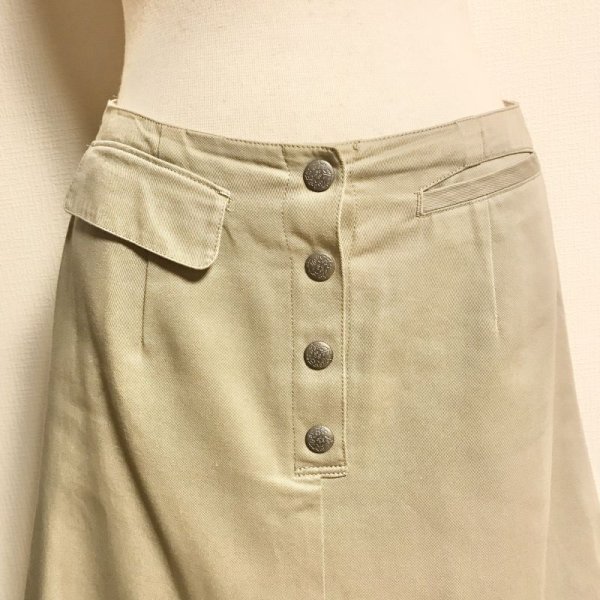 画像4: 【USED】・Lois CRAYON/ボタンベルトロングスカート　ベージュ (4)