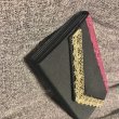 画像10: 【USED】・レースクラッチバッグ　ブラック×ゴールドピンクレース (10)